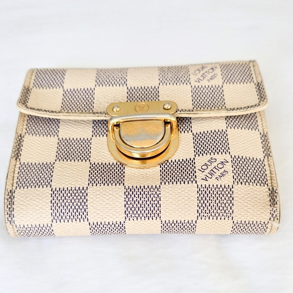 Louis Vuitton Damier Azur Wallet with Gold Clasp - Picture 7 of 8